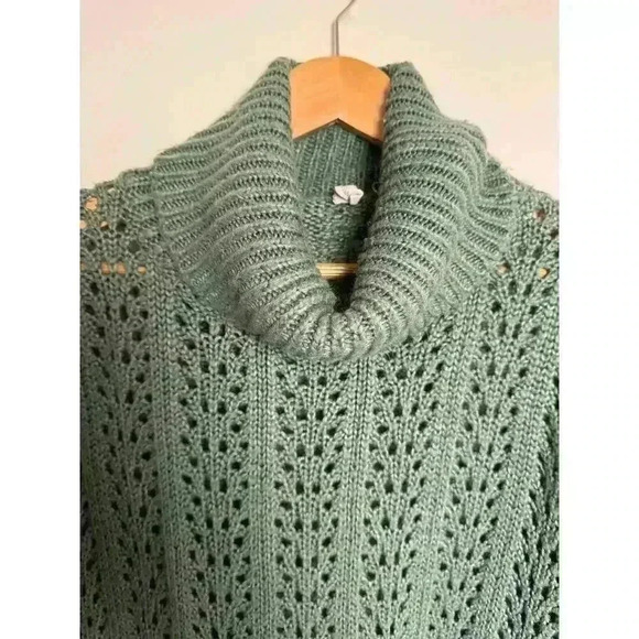 Wishlist Soft Green Sweater with Thick Cowl Neck and Open Knit Pattern Body S/M - Picture 2 of 6